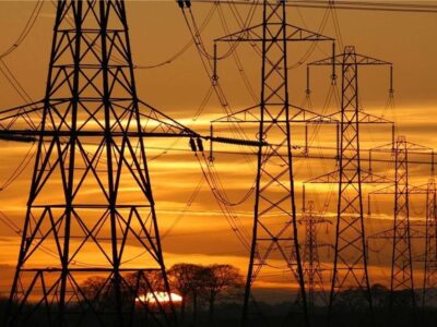 قرارداد محرمانه دولت فاش شد/ گرانی و سهمیه‌بندی برق و گاز در راه است