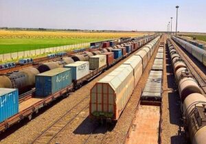 مدیرعامل شرکت ساخت و توسعه زیربناهای حمل و نقل خبر داد
                اجرای ۱۶ پروژه ریلی و جاده‌ای در چهار استان کشور با مشارکت ترکیه؛ ارزش ۲ میلیارد یورو