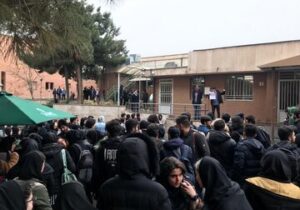 معاون وزیر بهداشت: جان باختن نزدیک به ۱۰۰ دانشجو در حوادث اخیر/ ۹دانشجوی علوم پزشکی در بازداشت هستند/باید بیش از پیش به آرمان‌های امام راحل توجه کنیم