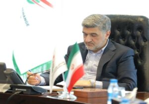 نامه رئیس سازمان بورس به ۵ وزیر برای پیگیری مطالبات بازار سرمایه