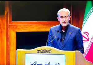 وزیر اقتصاد: نقش بازار سرمایه را پررنگ می‌کنیم/ سرمایه مردم از بازار طلا و ارز به بورس خواهد رفت