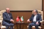 وزیر خارجه تونس سالگرد پیروزی انقلاب اسلامی را به عراقچی تبریک گفت