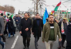 وزیر صمت: استقلال کشور در تولید داخلی است