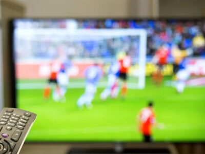 پای حق پخش تلویزیونی سرخابی ها به بورس باز شد!