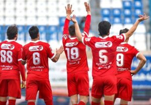 پرسپولیس به دنبال خروج از بحران / چرا بازی با ذوب‌آهن برای پرسپولیس حیاتی است؟