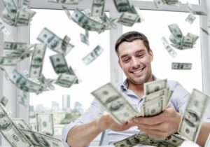 پولدارترین فرد جهان چقدر درآمد دارد و چند دلار پول دارد؟