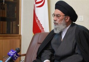 امام جمعه اصفهان: همه به علم، فقاهت و اجتهاد رهبر جدید اعتراف دارند