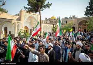 بیعت ۲۶۰۰ استاد سطوح عالی و خارج حوزه علمیه با آیت‌الله خامنه‌ای+اسامی