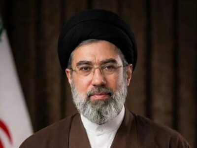 بیعت ۴۲۰ نفر از علما و روحانیون اهل سنت کرمانشاه با رهبر انقلاب