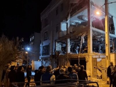 حمله دشمن به منطقه مسکونی در محلات/سومین معلم در استان مرکزی شهید شد