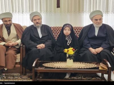 دیدار و تجلیل از خانواده شهید جنگ رمضان در بیجار+تصاویر