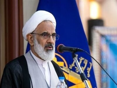 رزمندگان با اطاعت کامل از رهبری مسیر مقاومت را ادامه میدهند