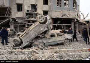 شهادت ۸ نفر در حمله دشمن آمریکایی ـ صهیونی‌ به دادگستری لارستان