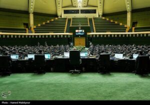 موضع مجلس در برابر دشمن «نه سازش، نه تسلیم» است