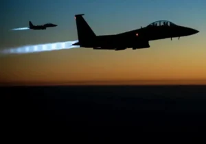 ادعای آمریکا درباره نجات یکی از خلبانهایش در ایران/ واقعیت چیست؟