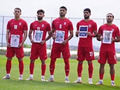 اشک‌های دروازه بان تیم ملی قبل از بازی با کاستاریکا+ عکس