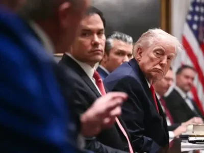 اولین واکنش کاخ سفید به وضعیت سلامتی ترامپ / رئیس‌جمهور آمریکا در بیمارستان است؟