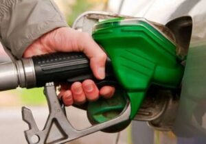 اینفوگرافیک/ ۱۰ راه ساده برای کاهش مصرف سوخت خودرو