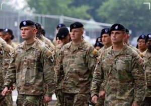 تصمیم جدید ترامپ برای اعزام نیرو به خاورمیانه / ناو بوش و لشکر ۸۲ هوابرد ارتش آمریکا برای ورود آماده می‌شوند