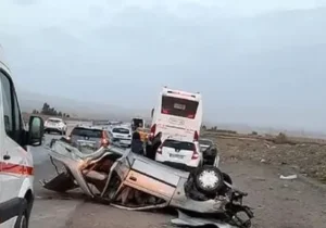 جزئیات حادثه مرگبار در قزوین/ واژگونی ماکسیما جان راننده سهل‌انگارش را گرفت
