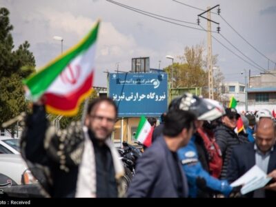 جوانان تبریز سپر نیروگاه حرارتی در تهاجم صهیونی آمریکایی به زیرساختها