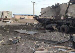 حمله دشمن به انبار امدادی هلالاحمر در بوشهر