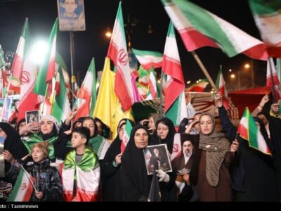 دعا و استغاثه مردم سمنان به امام زمان (عج)