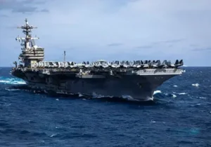 عبور کشتیهای ایرانی از محاصره دریایی آمریکا