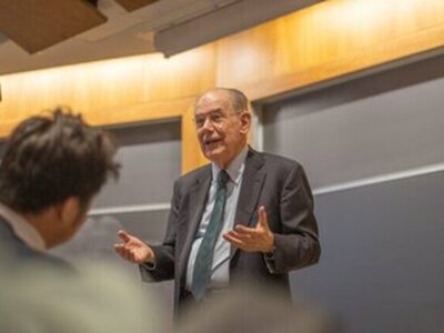 مرشایمر چه می‌گوید؟ / آیا گزینه نظامی آمریکا در برابر ایران بی‌نتیجه است؟