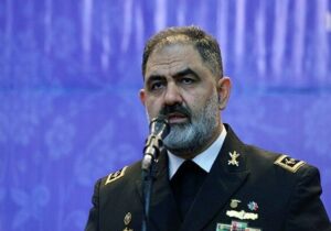 هشدار فرمانده نیرویی دریایی ارتش به آمریکا / مراقب تحرکات خود باشید