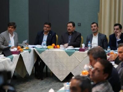 وزیر صنعت: ارز واردات مواد اولیه صنایع فولاد و پتروشیمی تامین خواهد شد