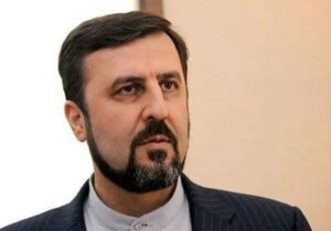 چرا سازمان ملل تجاوز به ایران را حکوم نکرد؟/ سوال غریب آبادی از  فرستاده ویژه دبیرکل سازمان ملل