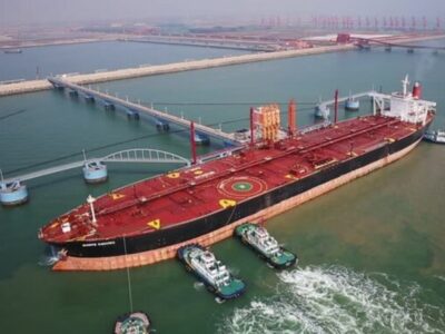 گزارش رویترز درمورد میزان فروش نفت در بندر فجیره امارات؛ پس از جنگ علیه ایران