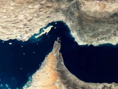 عبور یک نفتکش ایرانی از تنگه هرمز / علیرغم تهدید محاصره دریایی + عکس