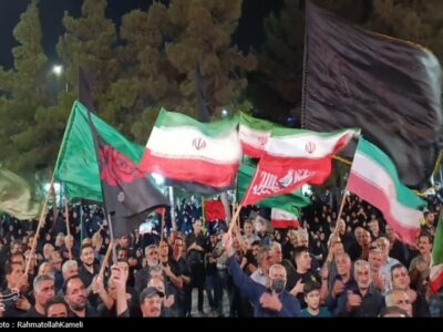 اجتماع بزرگ بادرودی‌ها در سوگ رهبر شهید ایران/طنین فریاد «انتقام»+تصاویر