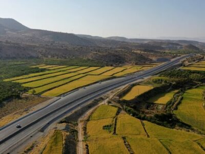 استاندار مازندران:
                تامین منابع مالی ساخت آزادراه ساری- قائمشهر در دست پیگیری است