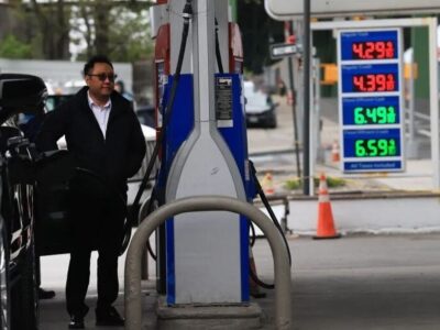 افزایش قیمت بنزین در آمریکا/ تنش‌های خاورمیانه، اقتصاد جهانی را هدف گرفت