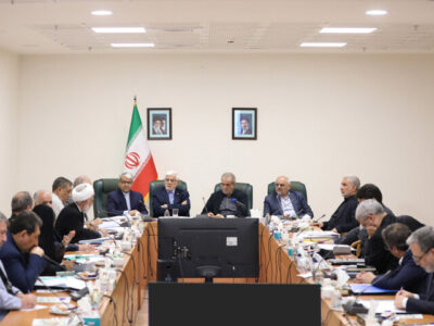 بررسی اقدامات دولت در بازسازی مناطق آسیب‌دیده از جنگ در هئیت دولت