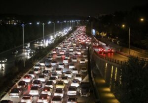 جانشین پلیس راه:
                ترافیک نیمه‌سنگین در ۶ محور مواصلاتی کشور| رانندگان سفر خود را مدیریت کنند