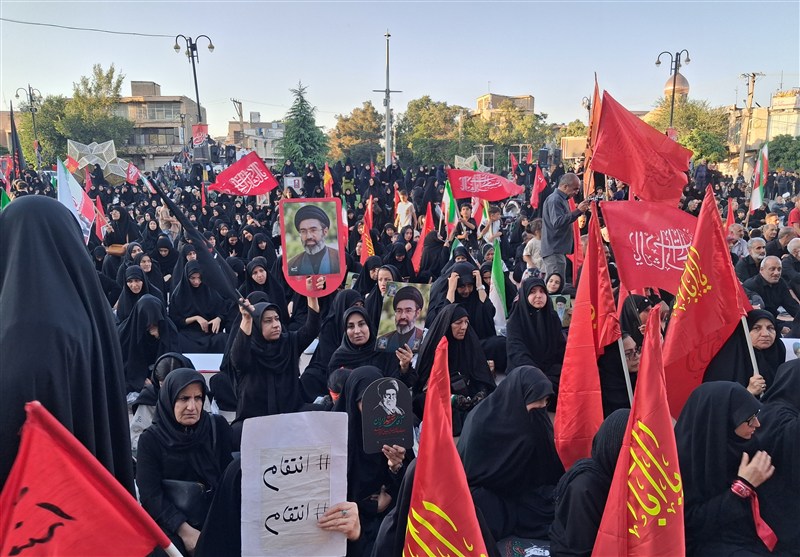 اخبار استان لرستان , استان لرستان , اخبار شهرستان بروجرد , بدرقه آقای شهید ایران , تشییع آیت‌الله‌العظمی سید علی خامنه‌ای , شهید امام خامنه ای (ره) , 