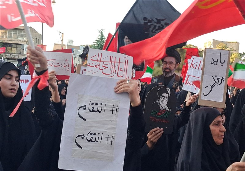 اخبار استان لرستان , استان لرستان , اخبار شهرستان بروجرد , بدرقه آقای شهید ایران , تشییع آیت‌الله‌العظمی سید علی خامنه‌ای , شهید امام خامنه ای (ره) , 