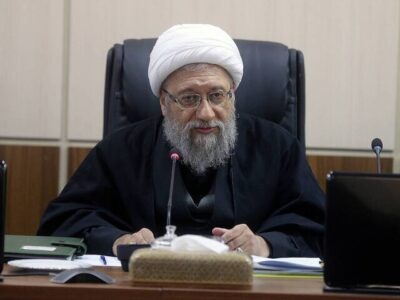 آملی‌ لاریجانی: ایران به هیچ قیمتی از تنگه هرمز عقب‌نشینی نخواهد کرد
