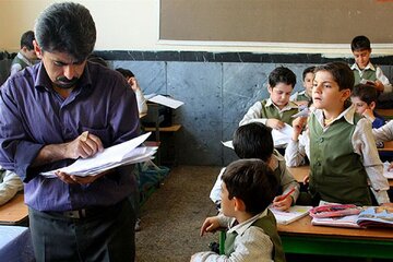 استخدام ۱۸۰ هزار نیروی جدید در آموزش و پرورش / تعیین مشوق برای استمرار خدمت معلمان استخدام ۱۸۰ هزار نیروی جدید در آموزش و پرورش / تعیین مشوق برای استمرار خدمت معلمان