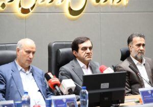 تاج: به‌شدت مخالف ‌محرومیت ‌تماشاگران هستم/ باید از حضور آنها لذت برد