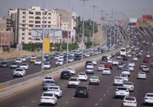 تردد بیش از ۱۹ میلیون خودرو از محورهای مواصلاتی استان البرز در مرداد ماه امسال 