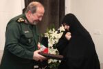 دیدار سردار ابن الرضا با خانواده شهدای جنگ رمضان