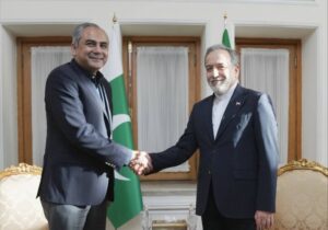 دیدار وزیر کشور پاکستان با وزیر امور خارجه کشورمان