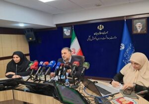 سالانه ۵ هزار پرستار از مسیر خدمت خارج می شوند