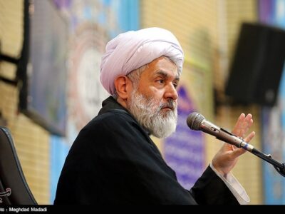 طائب: تنگه هرمز تحت مدیریت و کنترل جمهوری اسلامی ایران قرار دارد