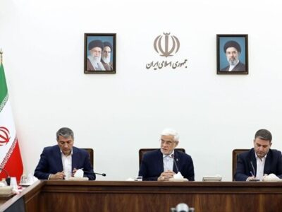 عارف: طرح مقابله با نفوذ بیگانگان به فعالیت علمی کشور ضربه می‌زند